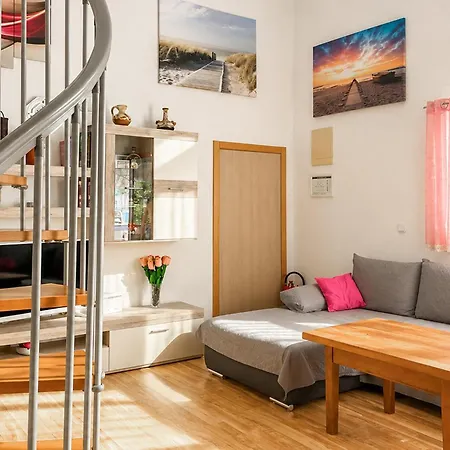 Apartment 2 Bedroom Awesome In